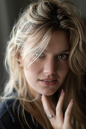 Melina_06A1001_1080
